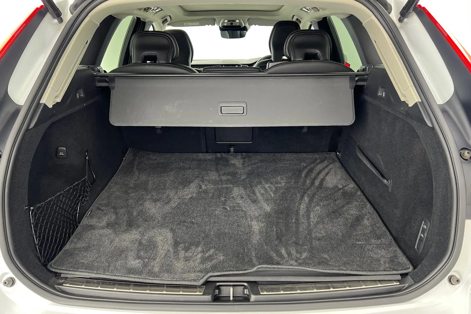 2019 Volvo XC60 Gallery Image 10