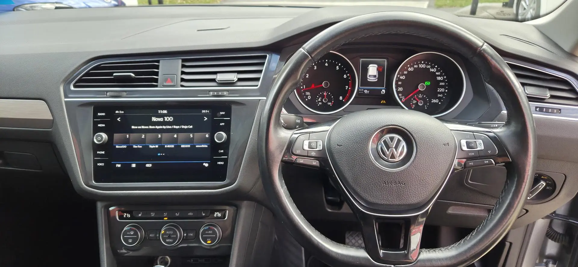 2020 Volkswagen Tiguan Gallery Image 17