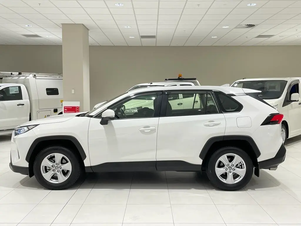 2022 Toyota RAV4 Gallery Image 6