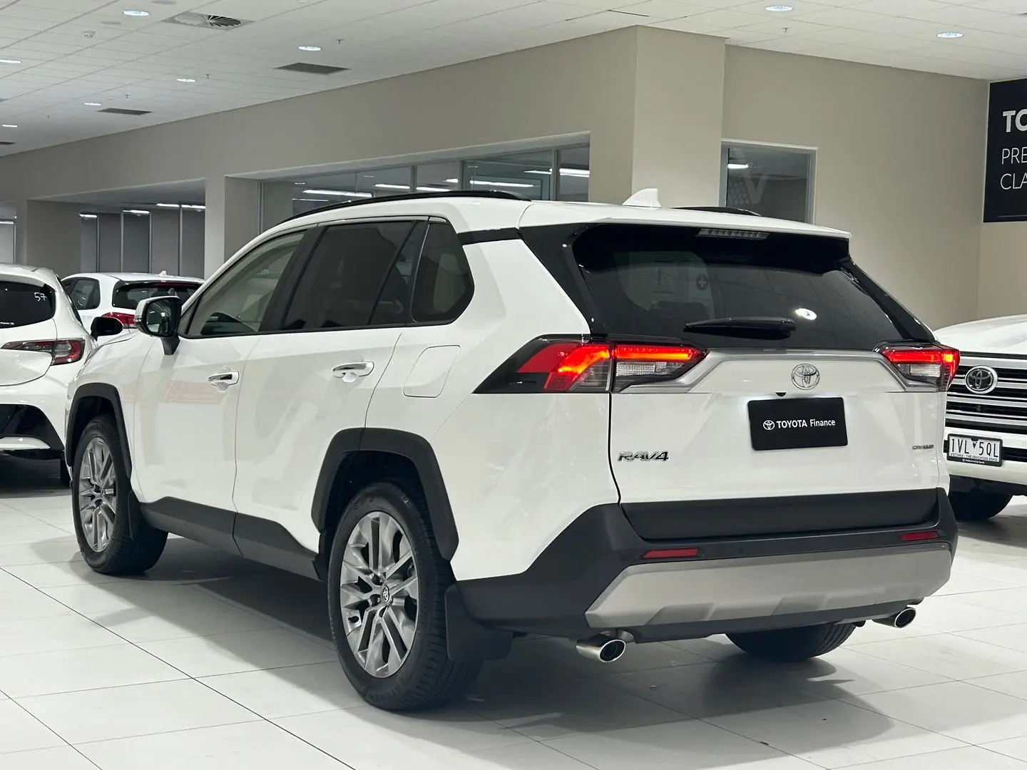 2024 Toyota RAV4 Gallery Image 8