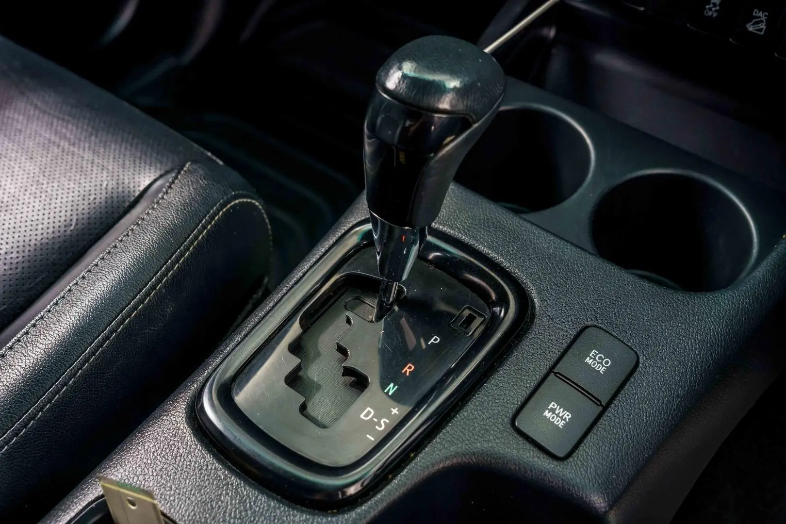 2018 Toyota Hilux Gallery Image 17