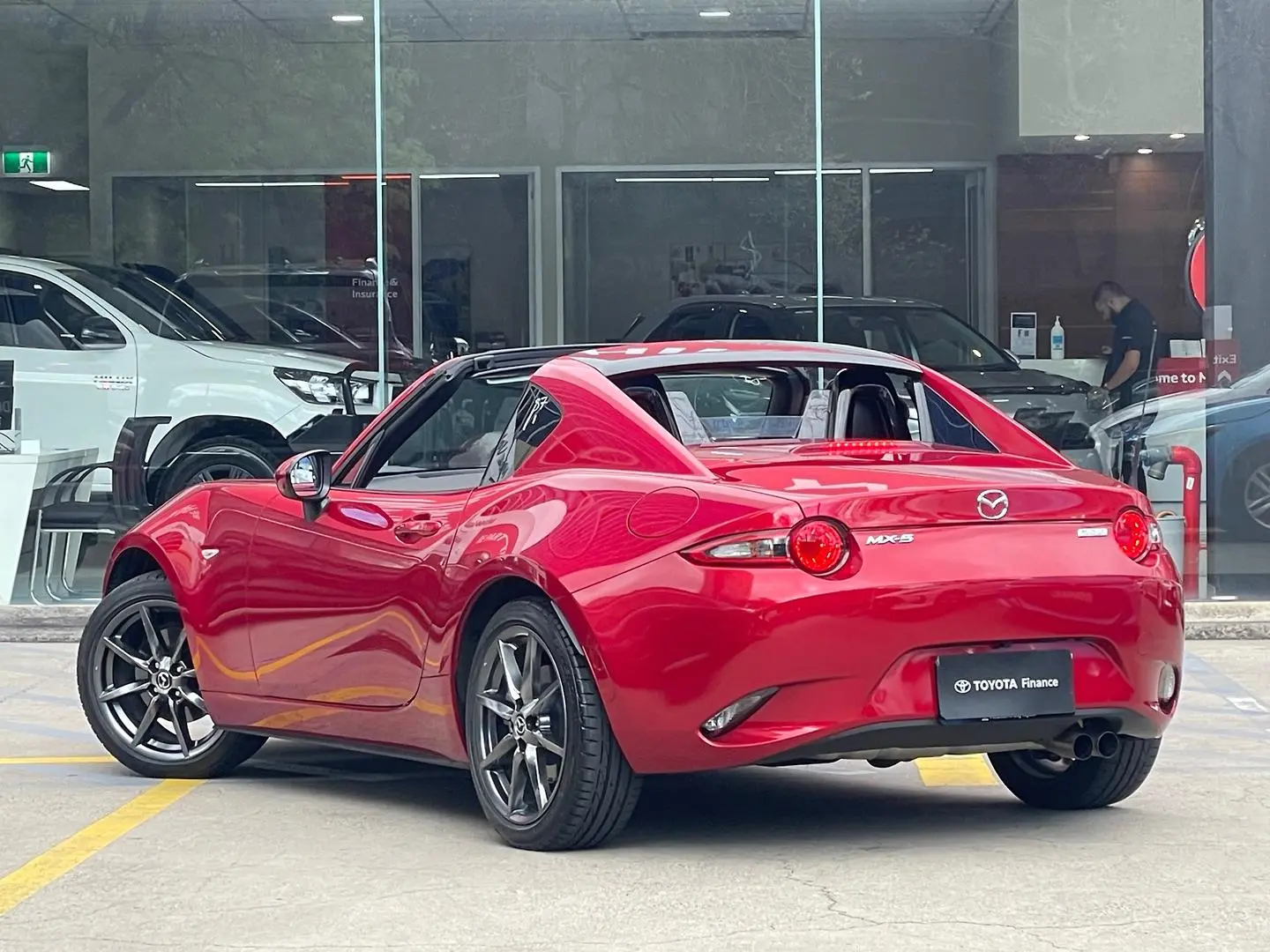 2017 Mazda MX-5 Gallery Image 10