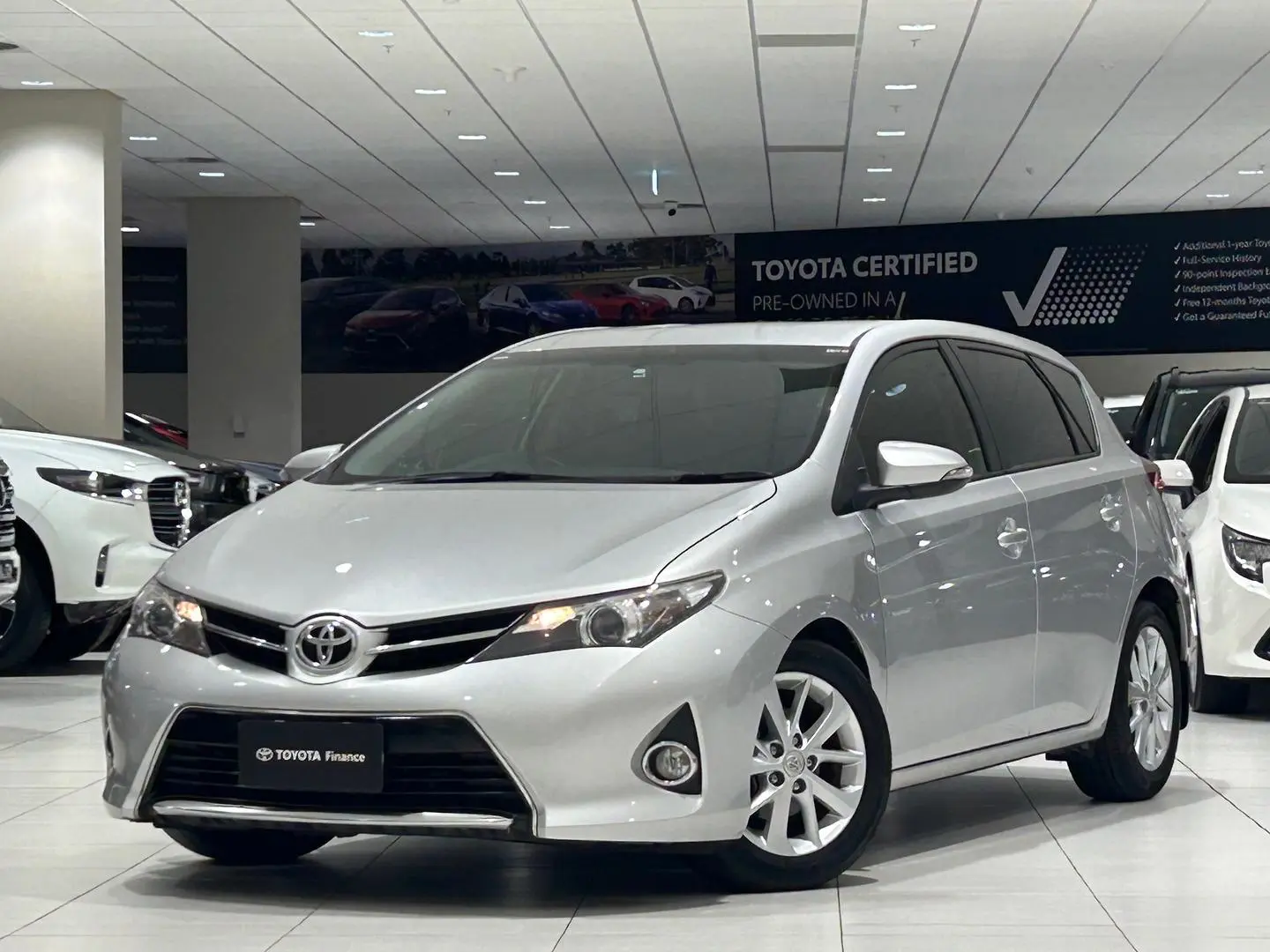 2014 Toyota Corolla Gallery Image 5