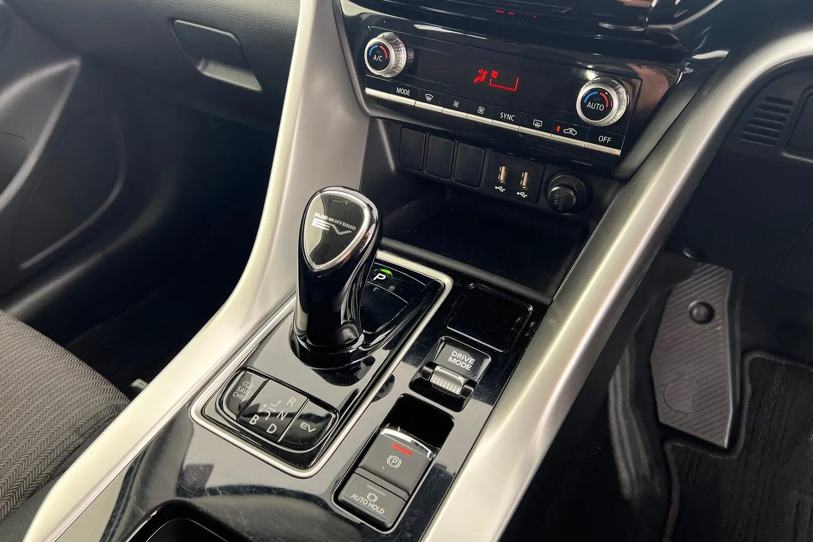 2021 Mitsubishi Eclipse Cross Gallery Image 21