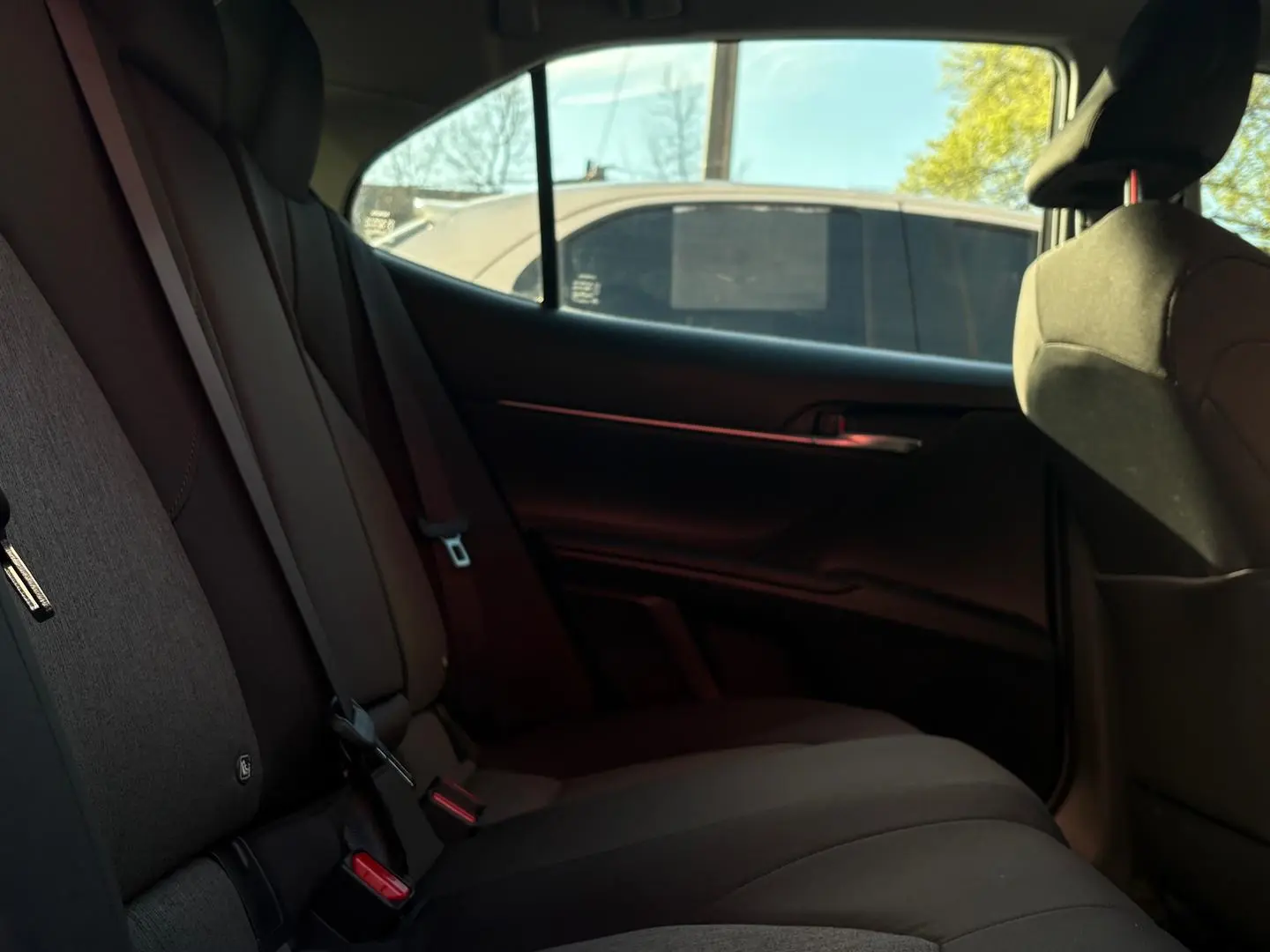 2019 Toyota Camry Gallery Image 13