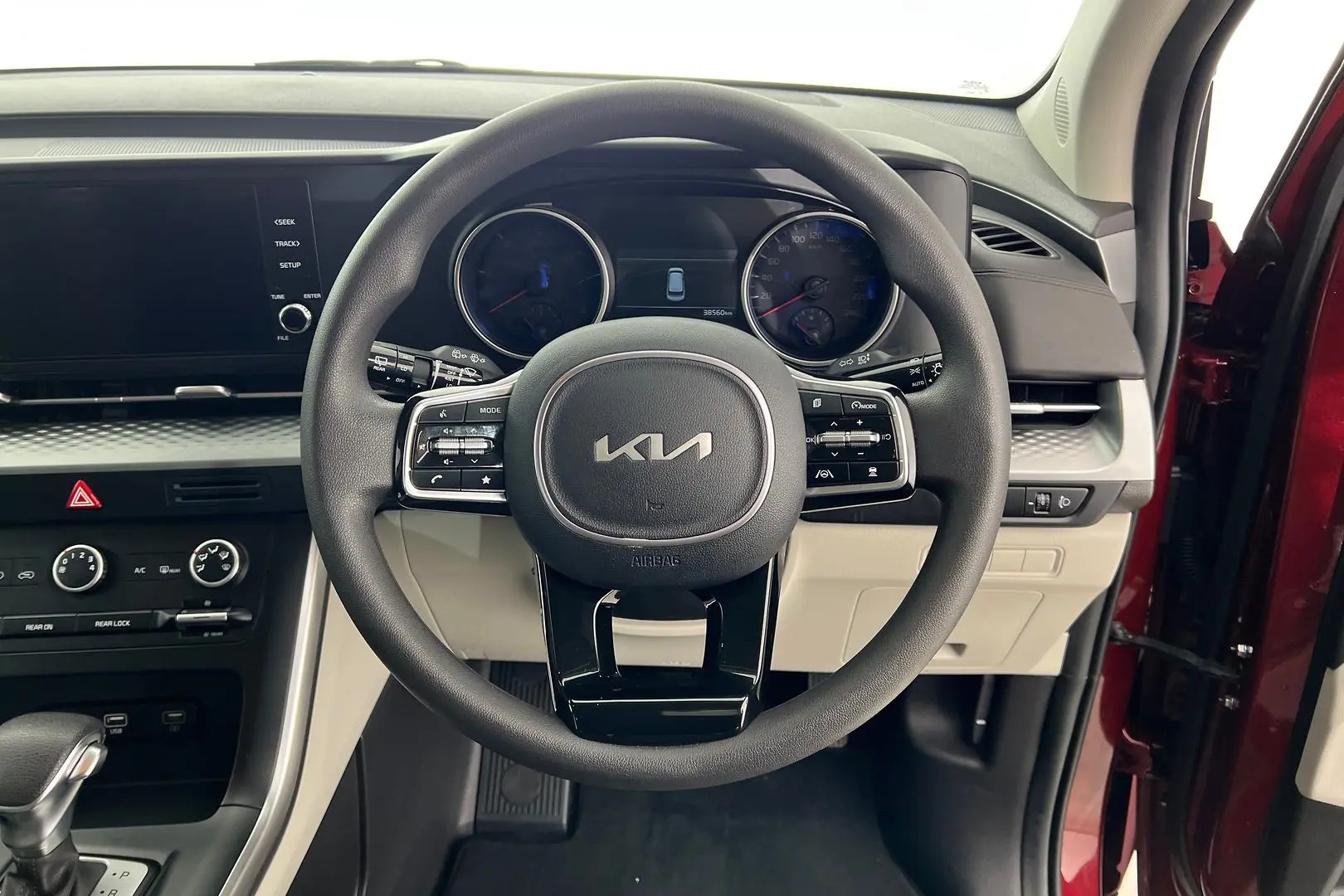 2023 Kia Carnival Gallery Image 15