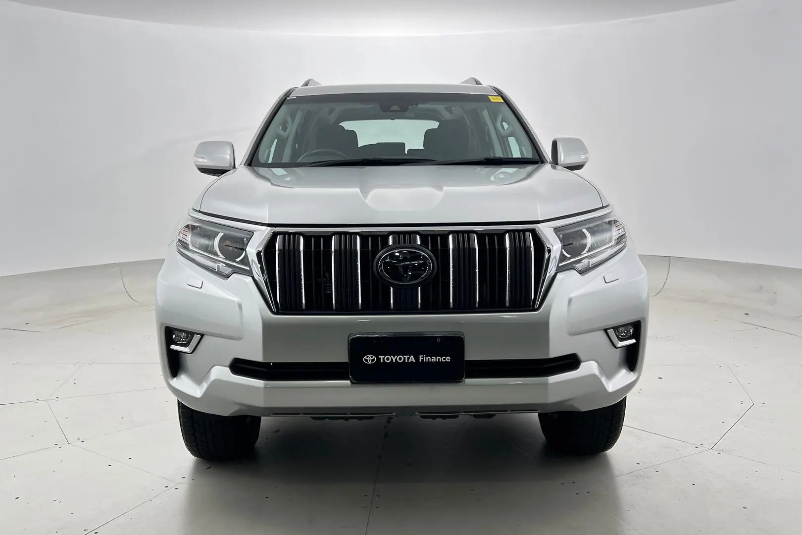 2023 Toyota Landcruiser Prado Gallery Image 10