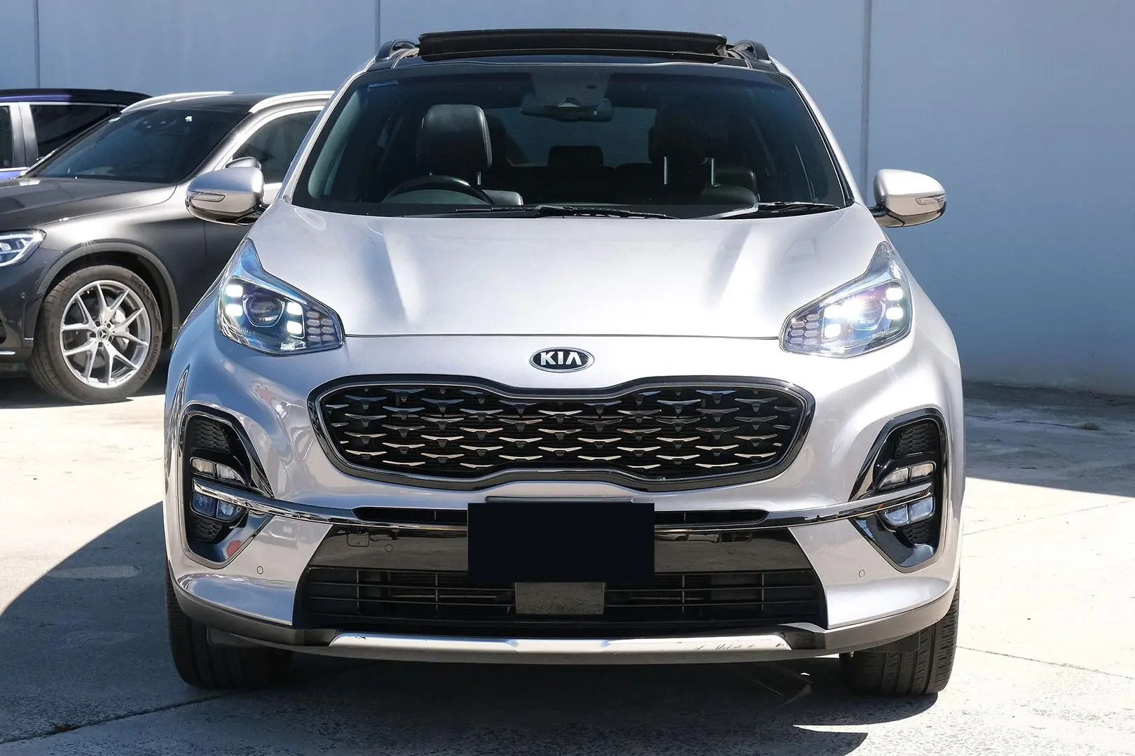 2020 Kia Sportage Gallery Image 3