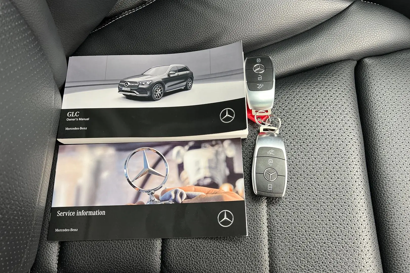 2022 Mercedes-Benz GLC-Class Gallery Image 23