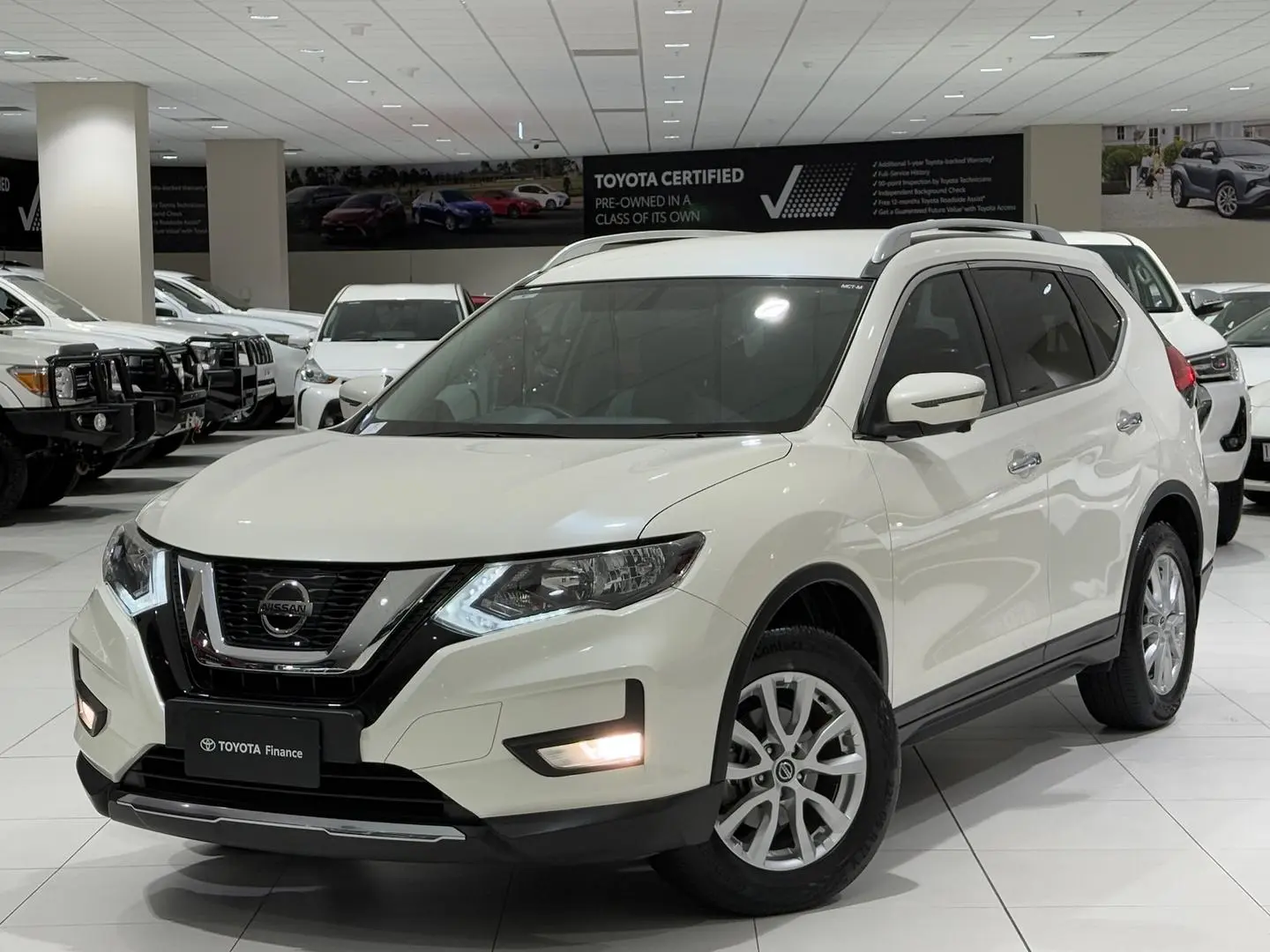 2020 Nissan X-Trail Gallery Image 5