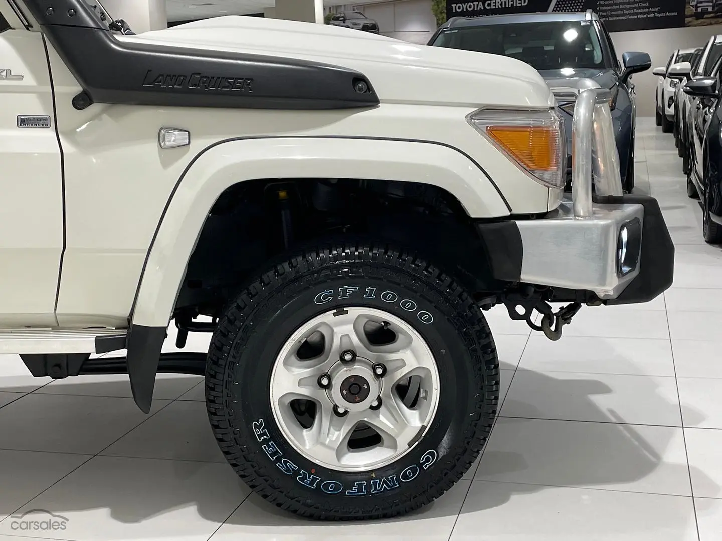 2019 Toyota Landcruiser Image 5