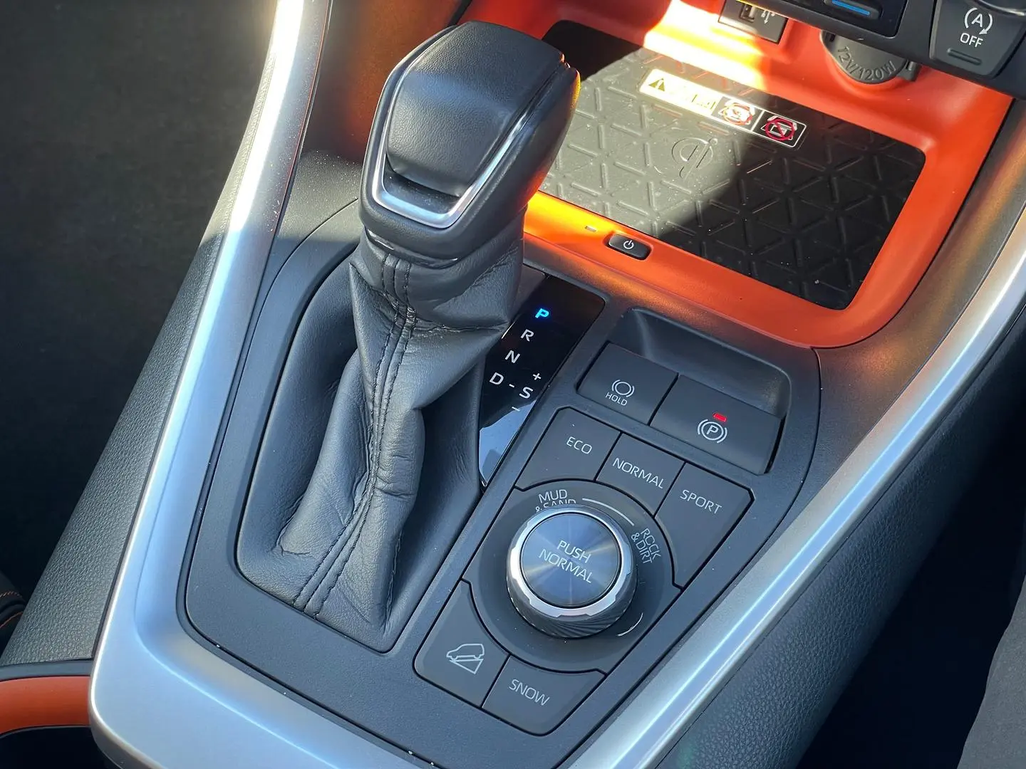 2023 Toyota RAV4 Gallery Image 18