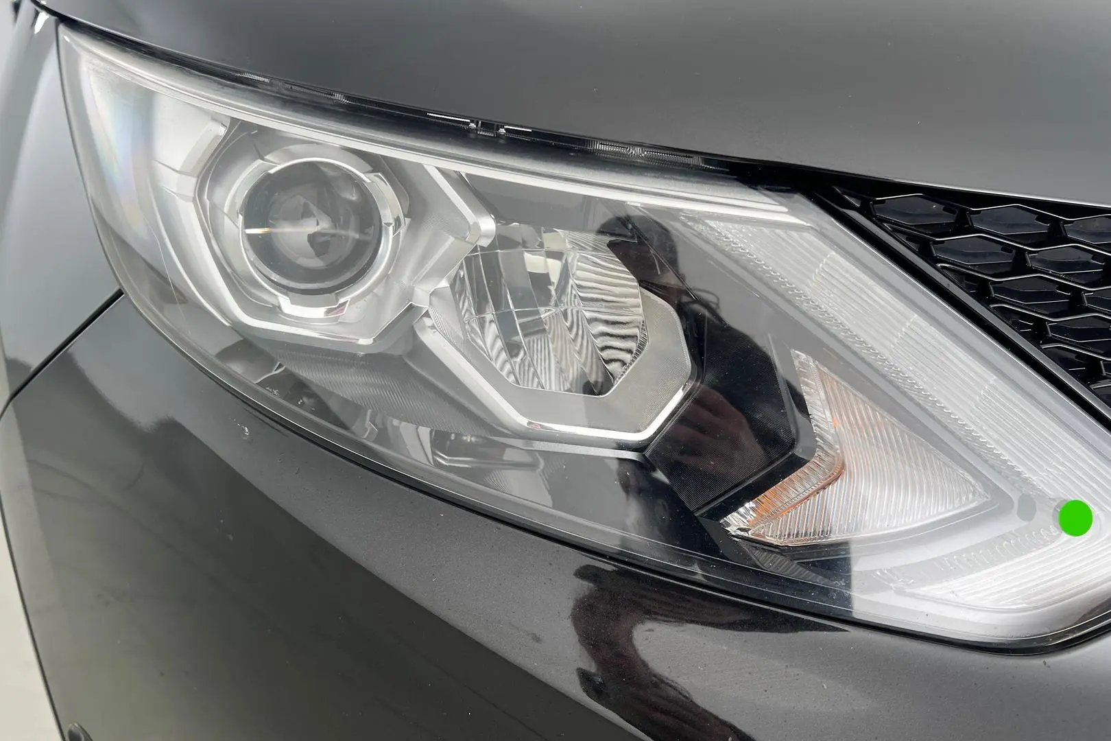 2015 Nissan QASHQAI Gallery Image 2