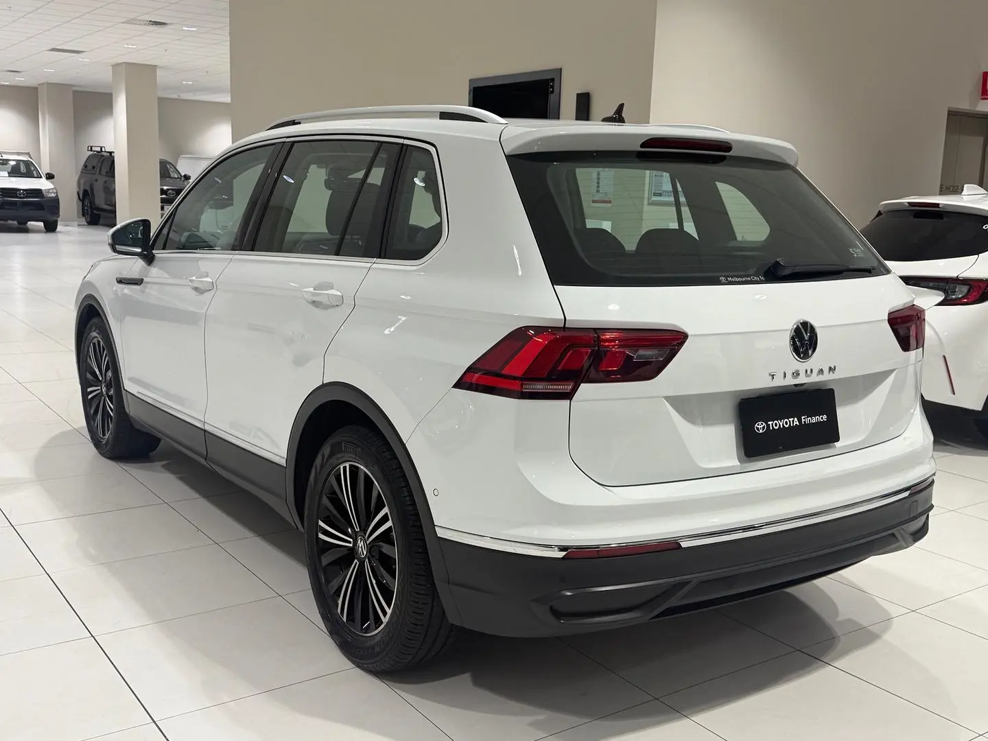2022 Volkswagen Tiguan Gallery Image 8
