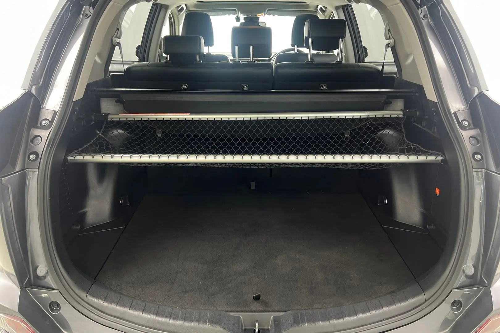 2018 Toyota RAV4 Gallery Image 20