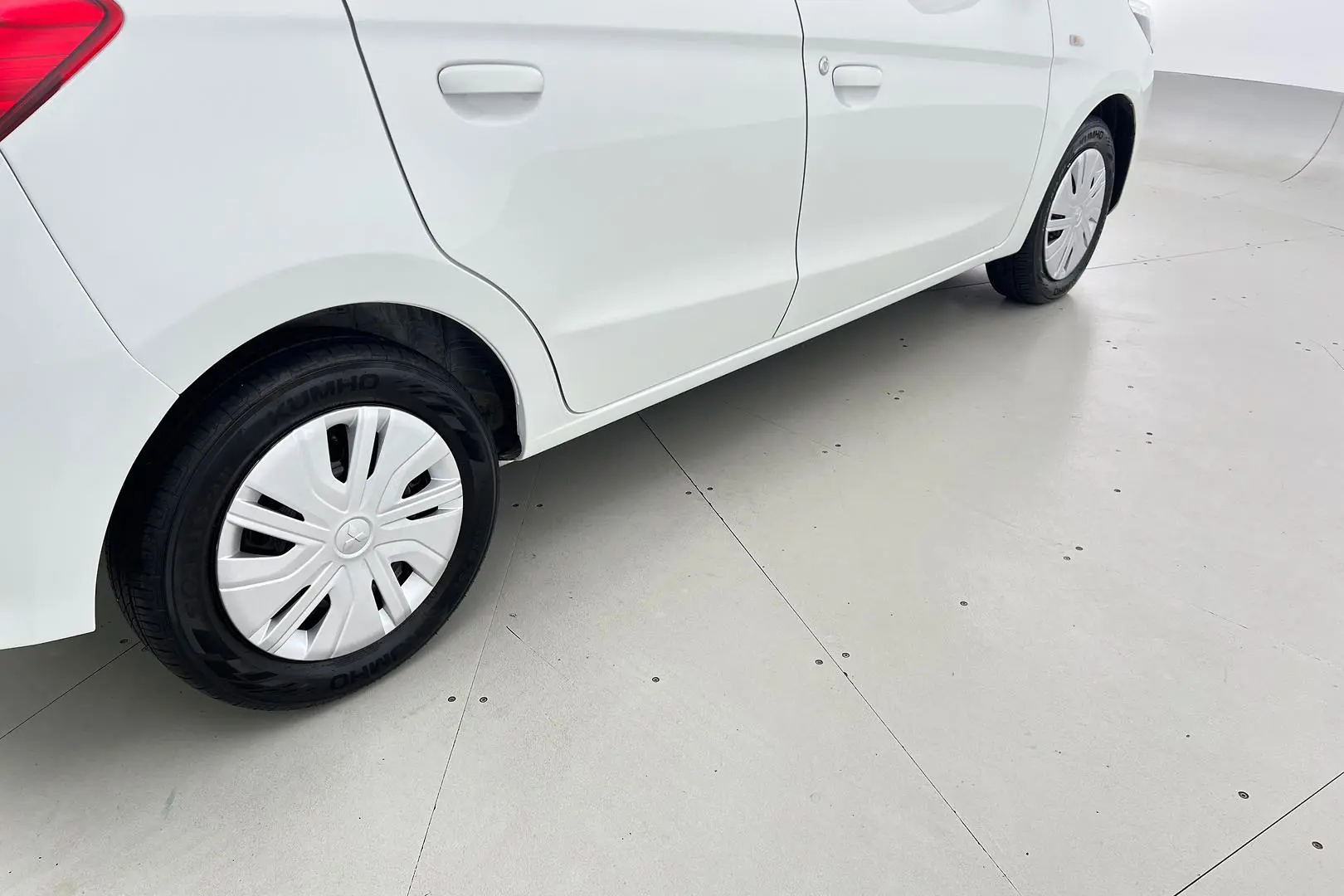 2020 Mitsubishi Mirage Gallery Image 9