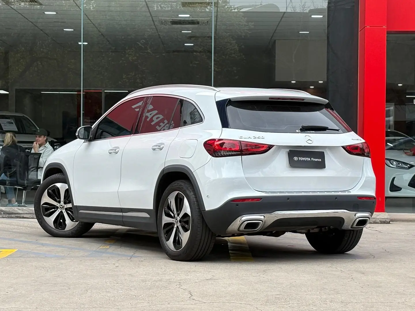 2021 Mercedes-Benz GLA-Class Gallery Image 10