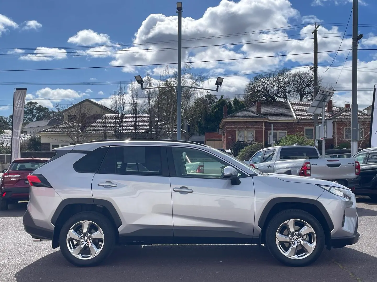 2021 Toyota RAV4 Gallery Image 3