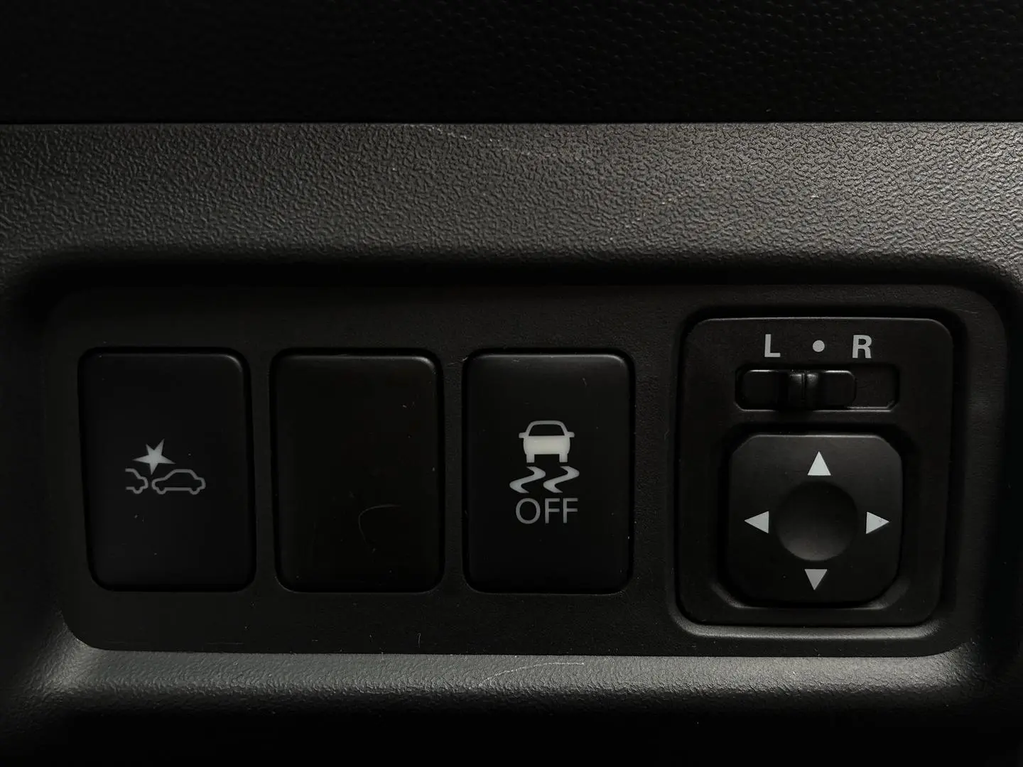 2020 Mitsubishi Mirage Gallery Image 19