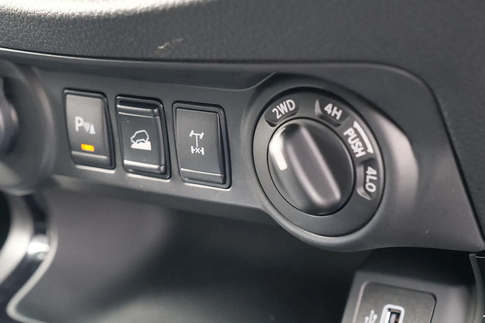 2024 Nissan Navara Gallery Image 20