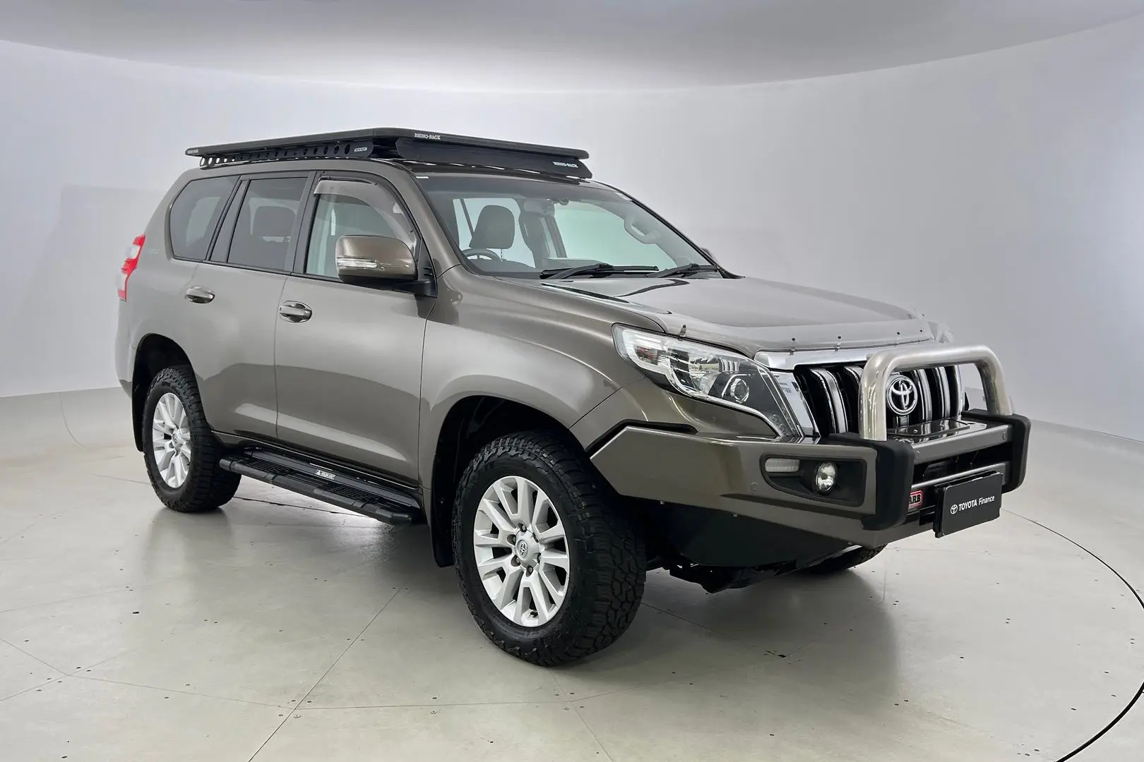 2016 Toyota Landcruiser Prado Gallery Image 1