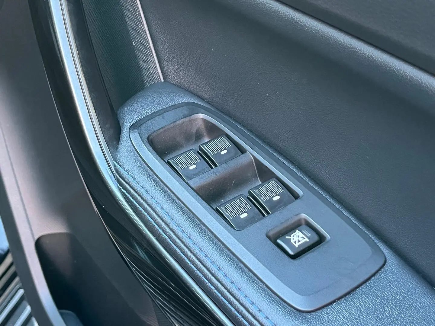 2022 Ford Everest Gallery Image 13