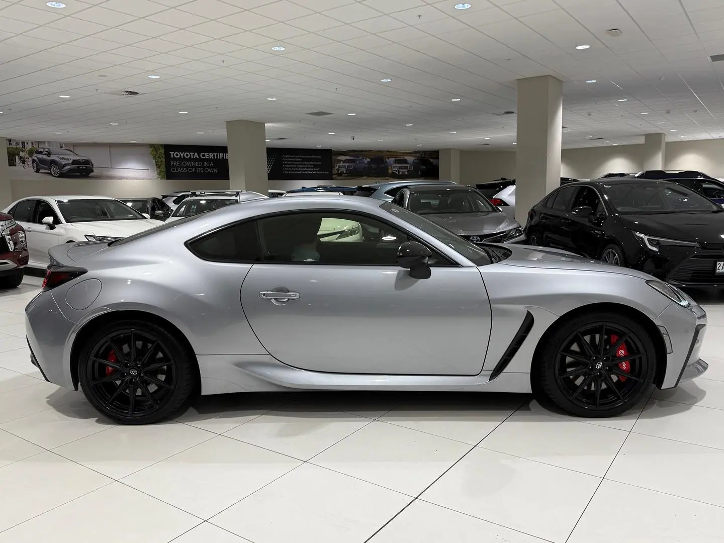2024 Toyota GR86 Gallery Image 2