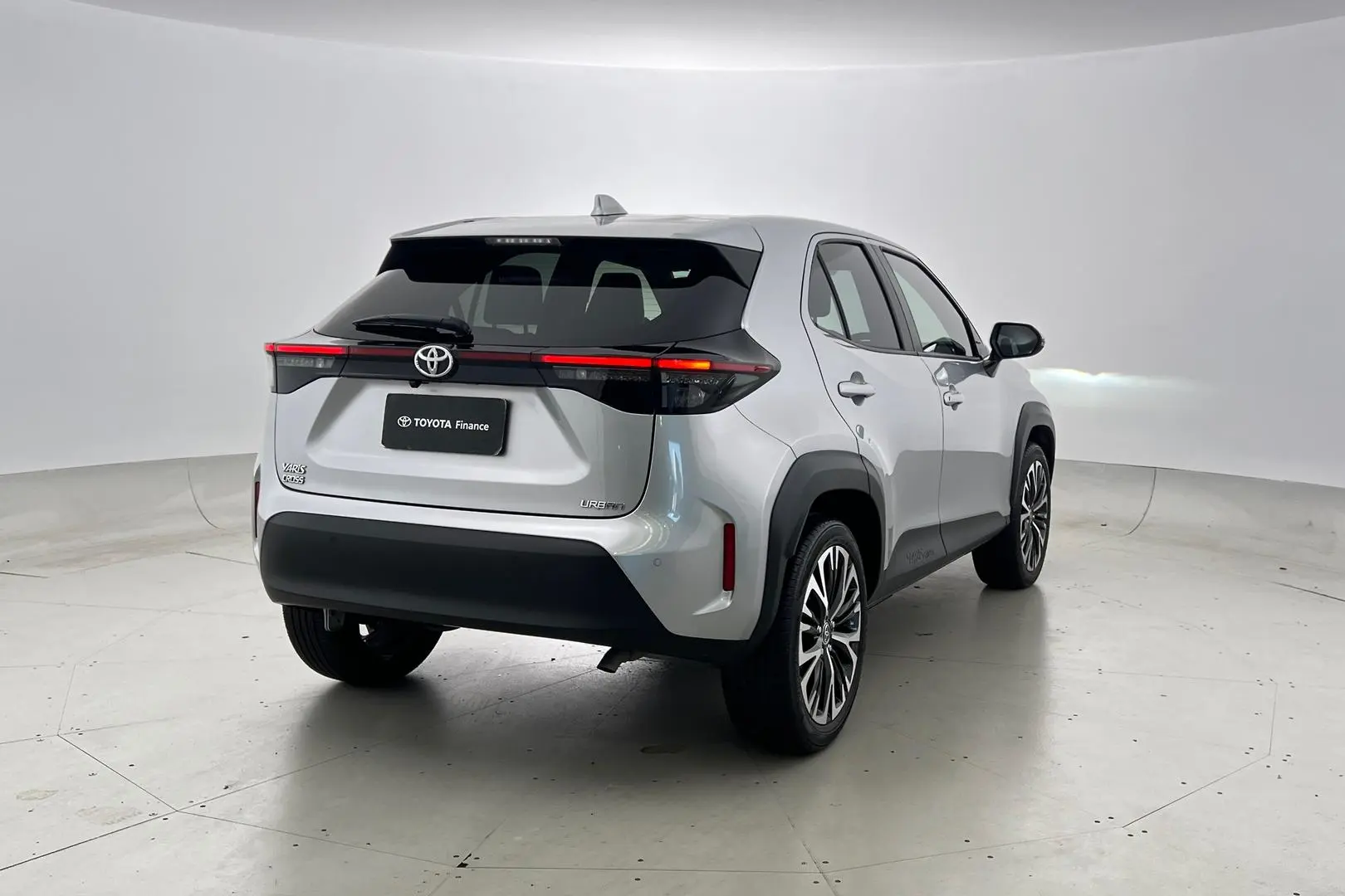 2022 Toyota Yaris Cross Gallery Image 4