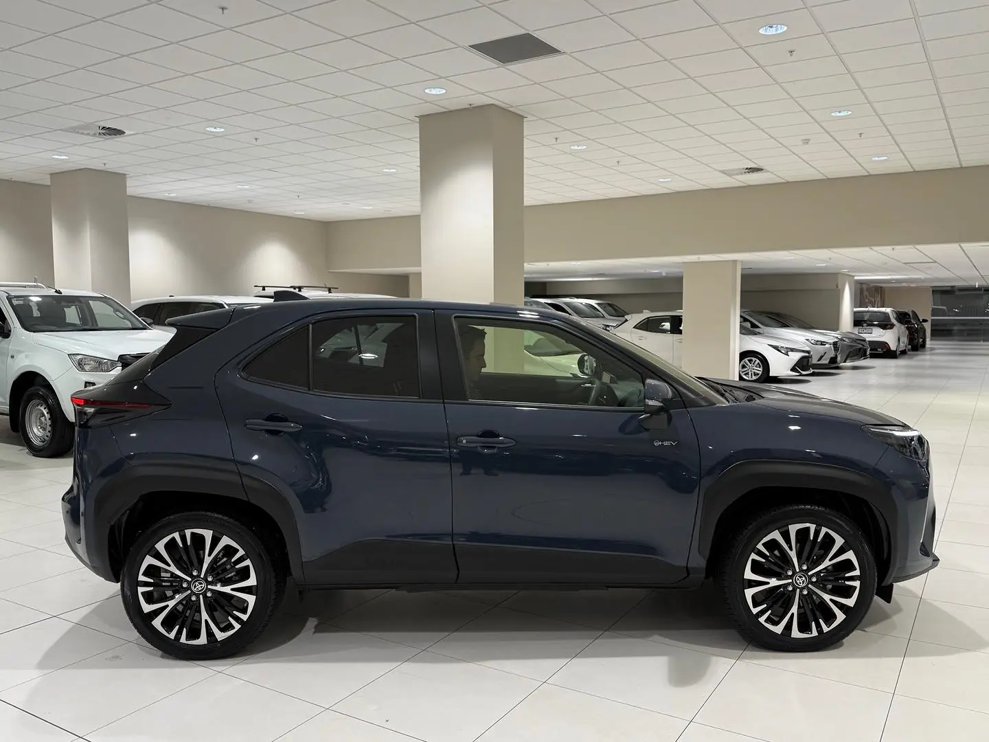 2024 Toyota Yaris Cross Gallery Image 2