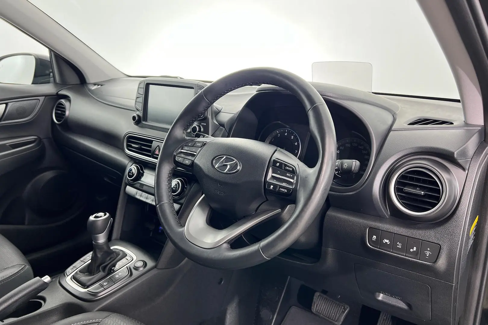 2019 Hyundai Kona Gallery Image 3