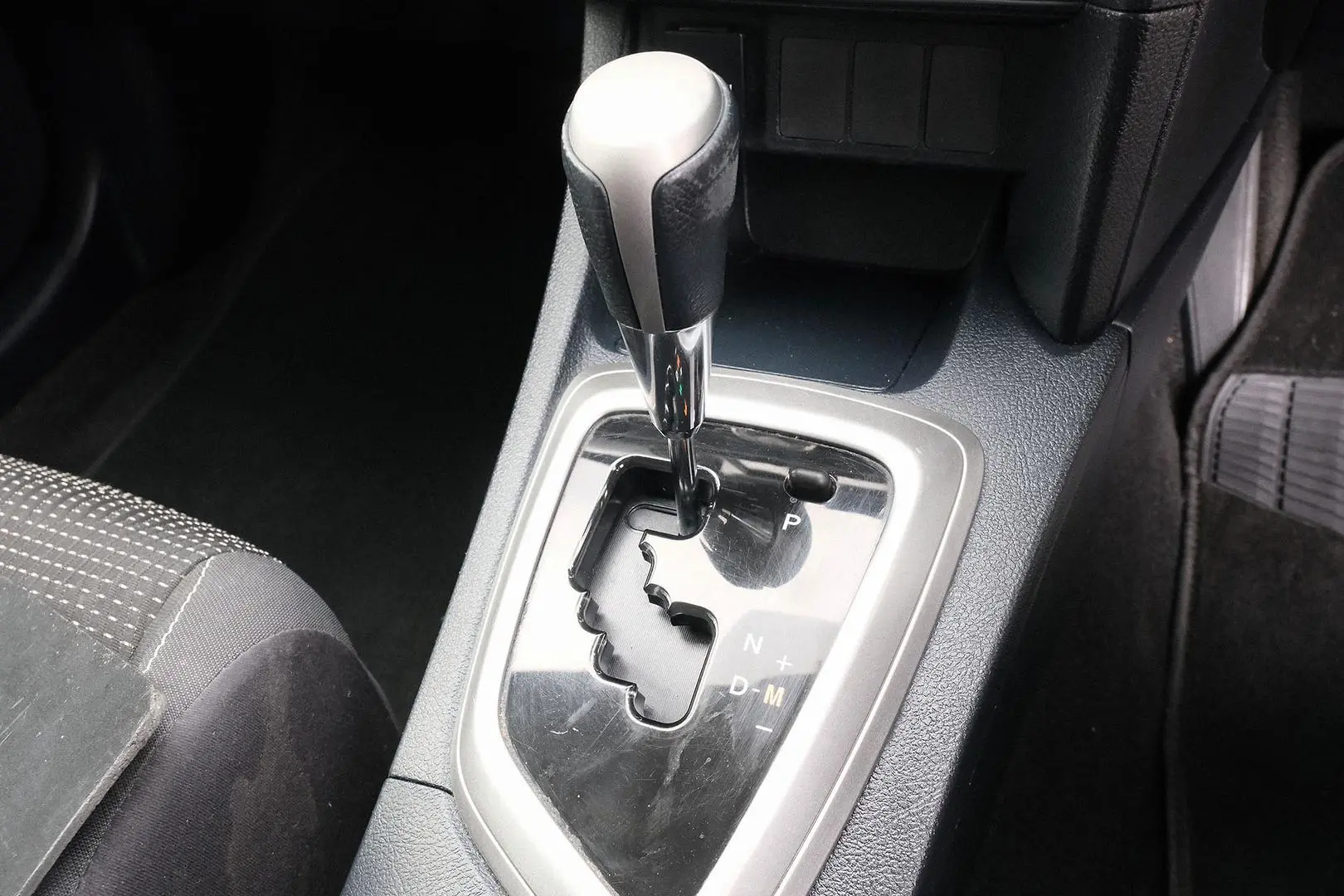 2013 Toyota Corolla Gallery Image 18