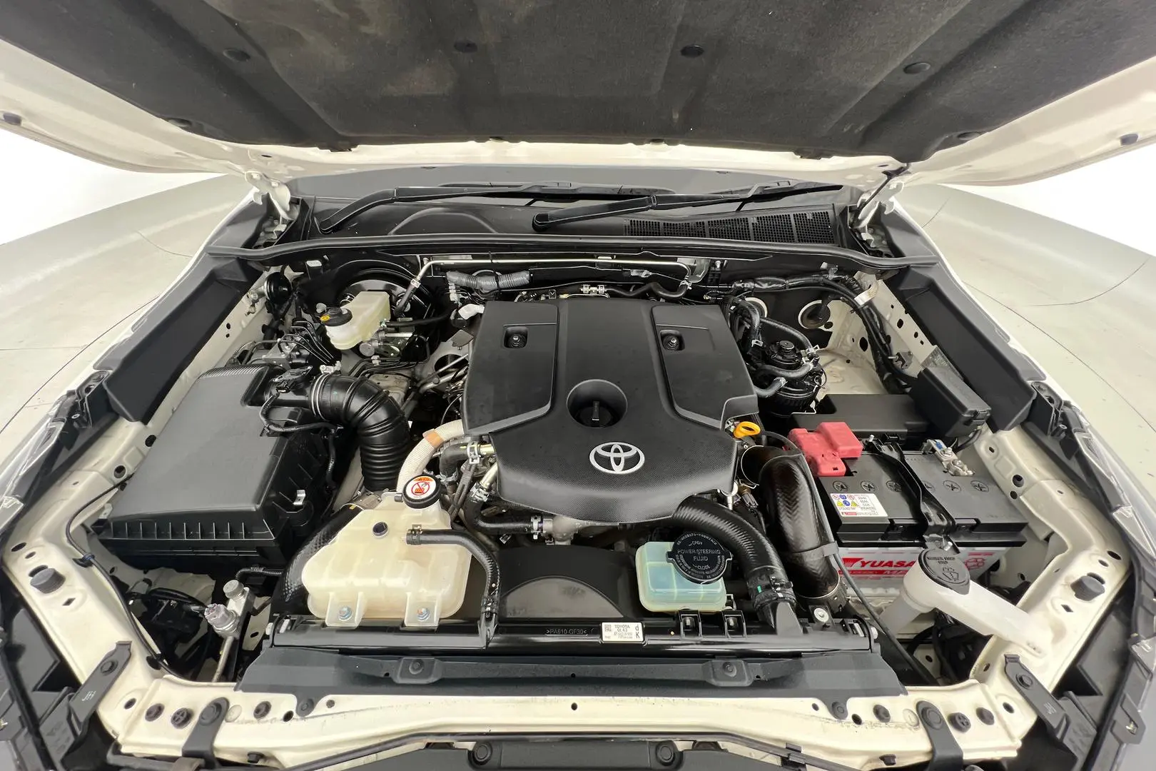 2020 Toyota Hilux Gallery Image 24