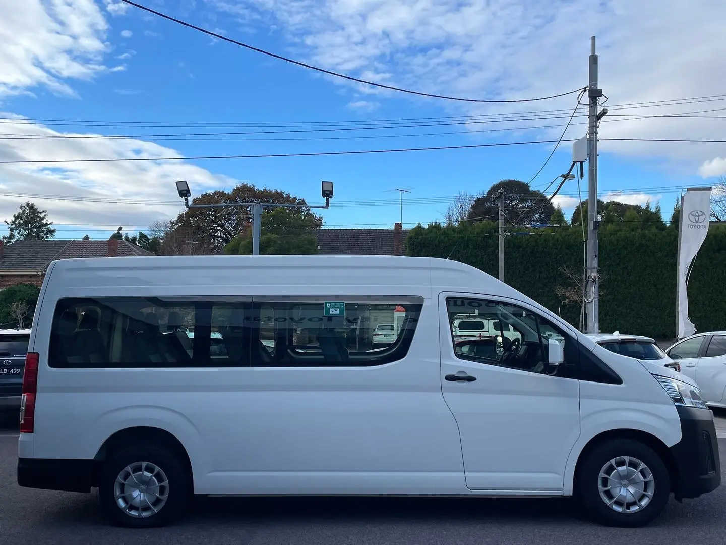 2019 Toyota Hiace Gallery Image 3