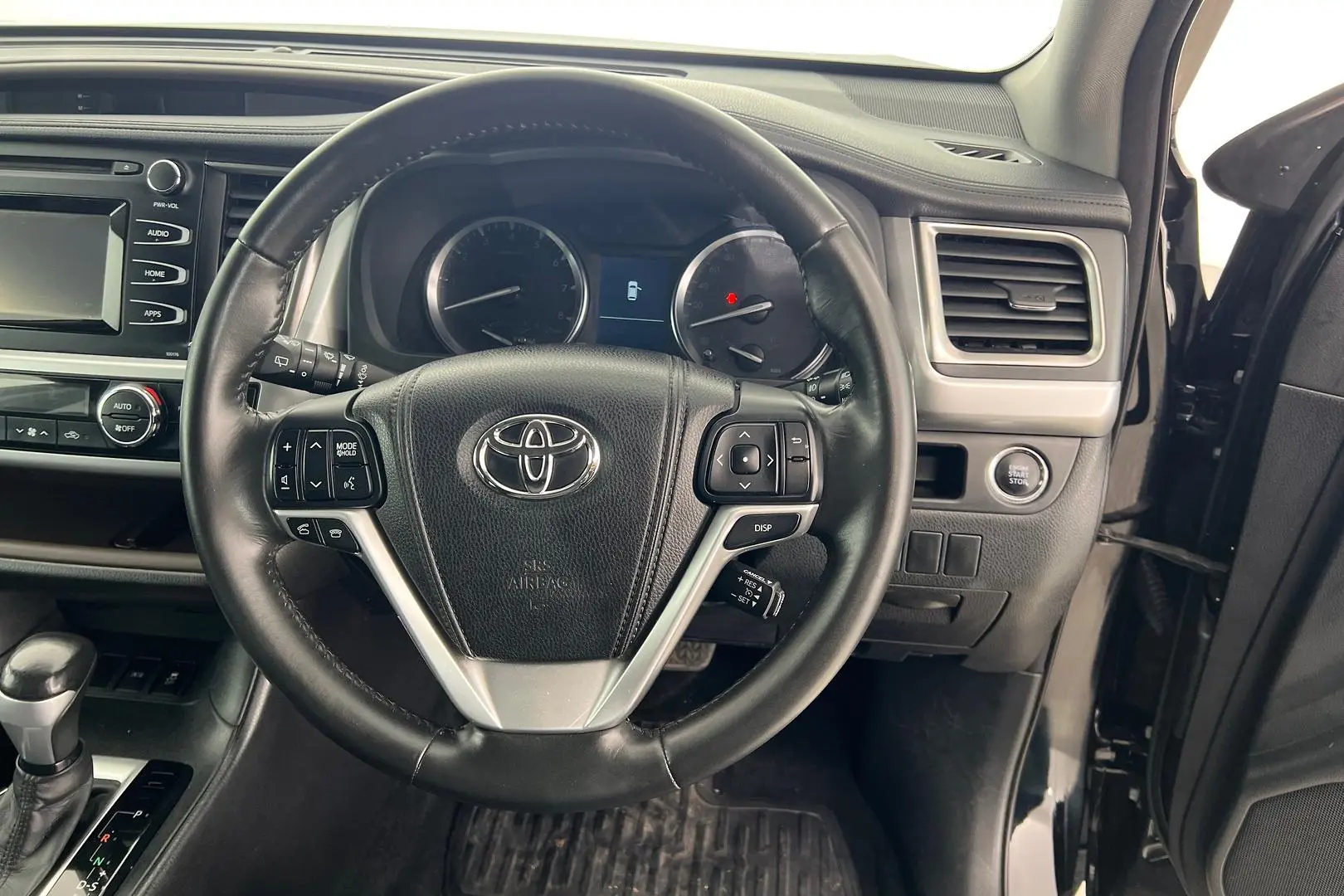 2014 Toyota Kluger Gallery Image 14