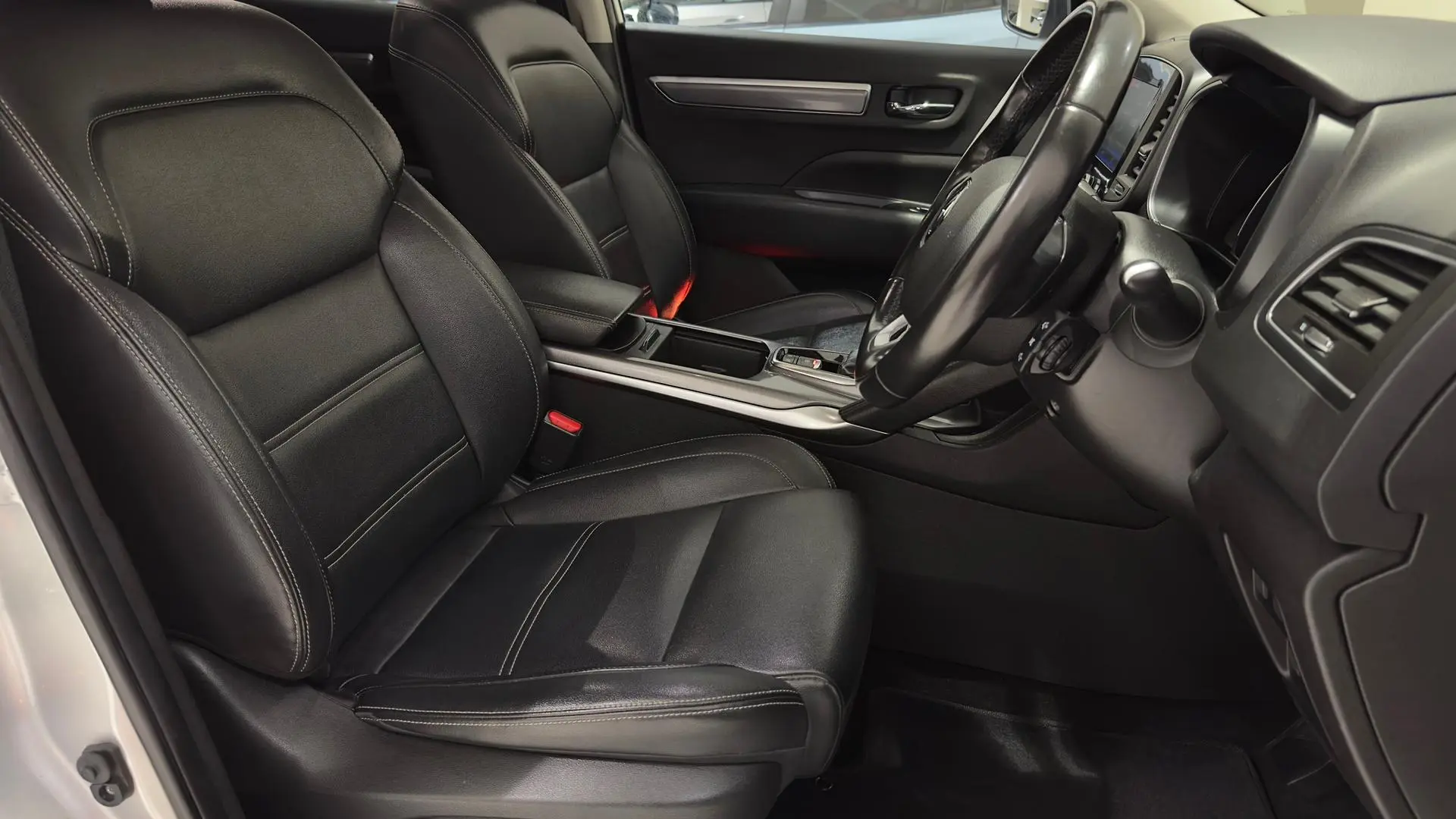 2019 Renault Koleos Gallery Image 11