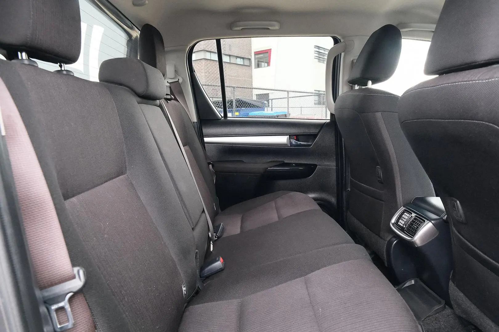 2021 Toyota Hilux Gallery Image 12