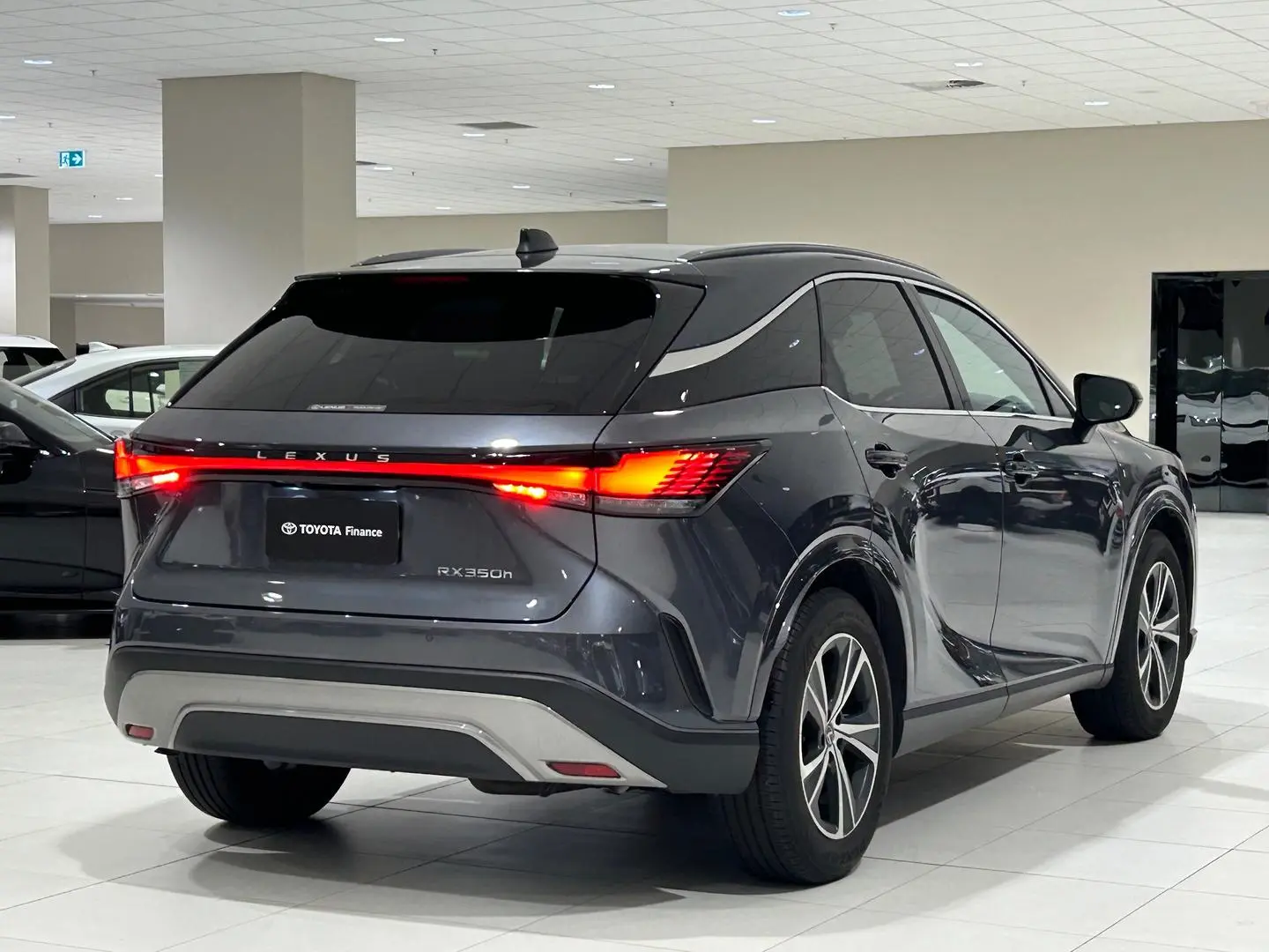 2024 Lexus RX Gallery Image 10