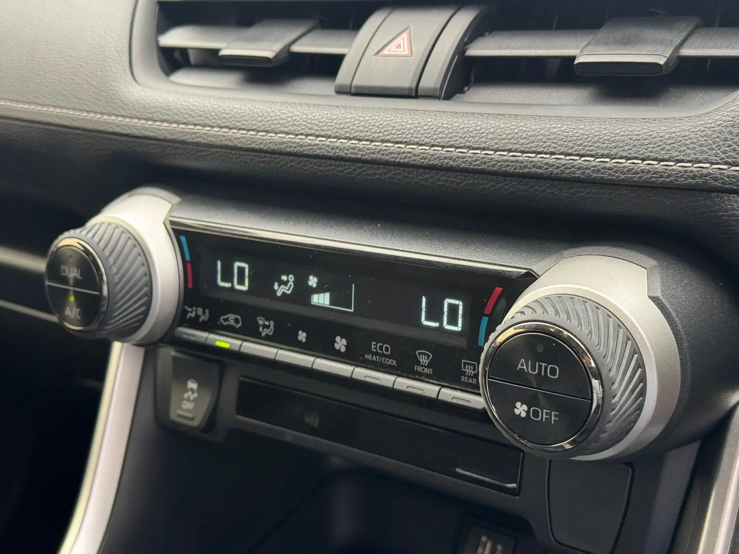 2024 Toyota RAV4 Gallery Image 16