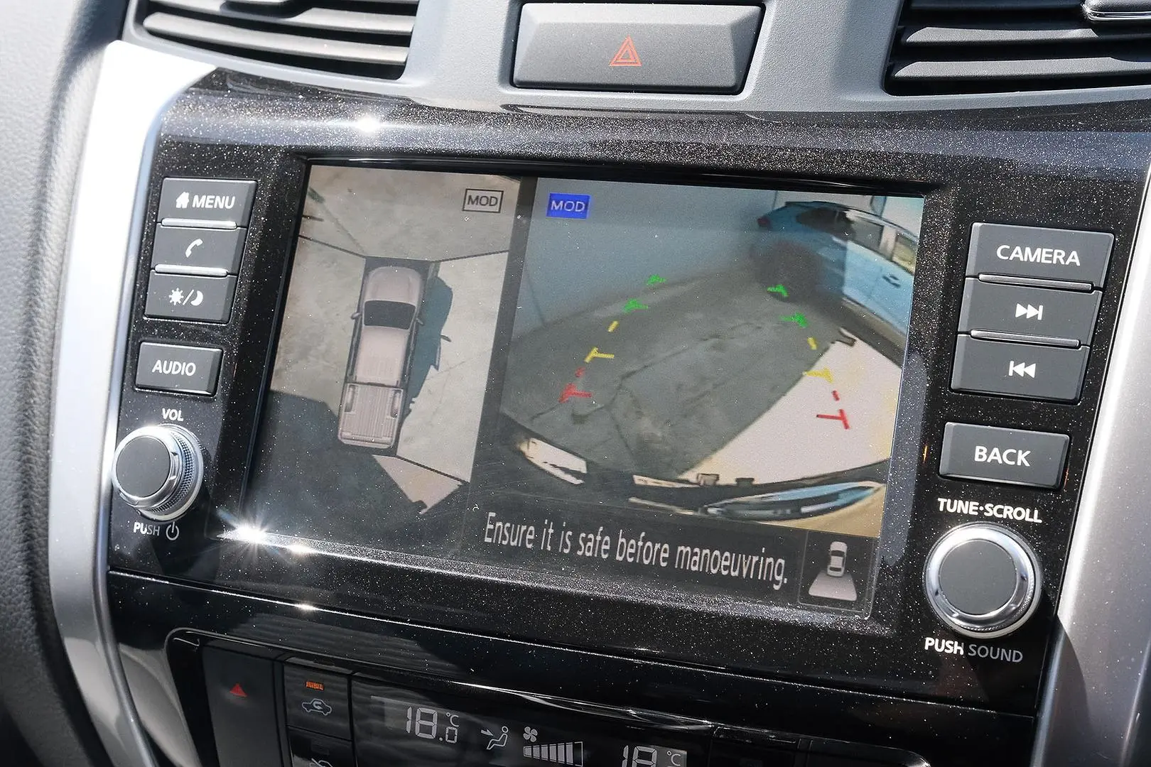 2024 Nissan Navara Gallery Image 11