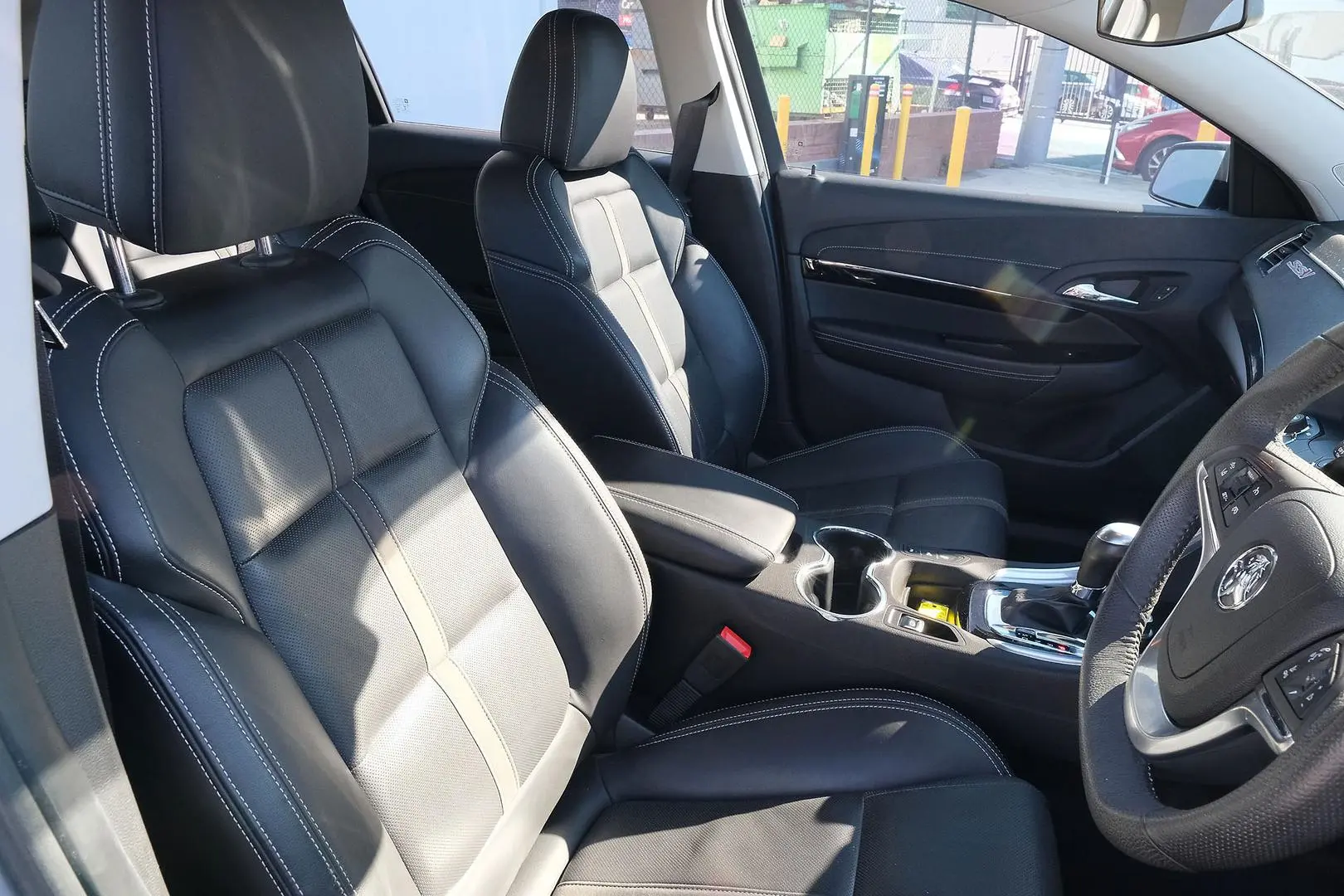 2017 Holden Commodore Gallery Image 14