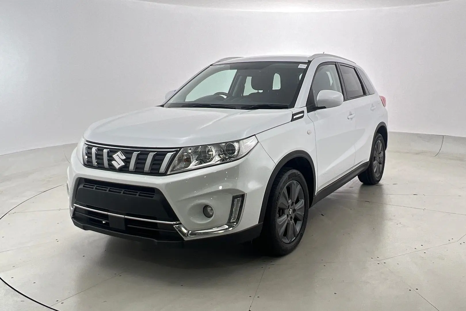 2020 Suzuki Vitara Gallery Image 2