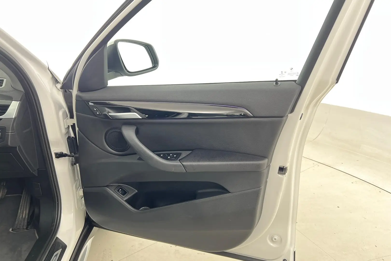 2021 BMW X1 Gallery Image 16