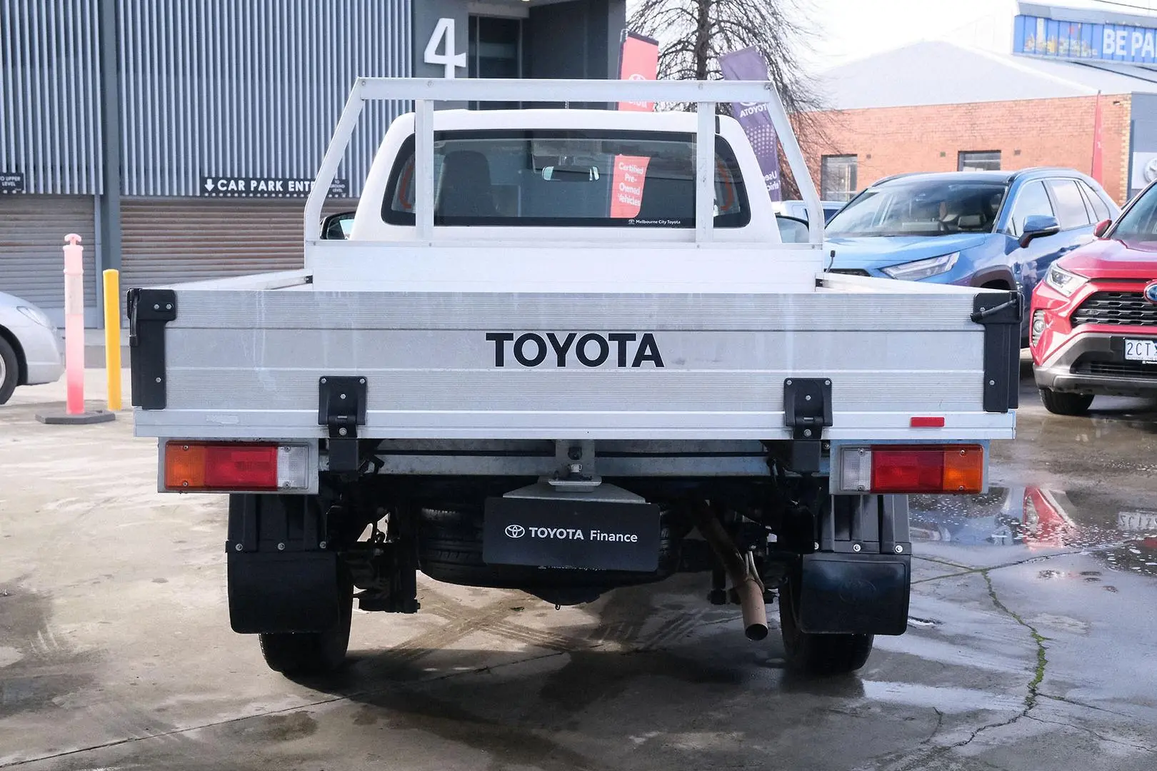 2021 Toyota Hilux Gallery Image 4