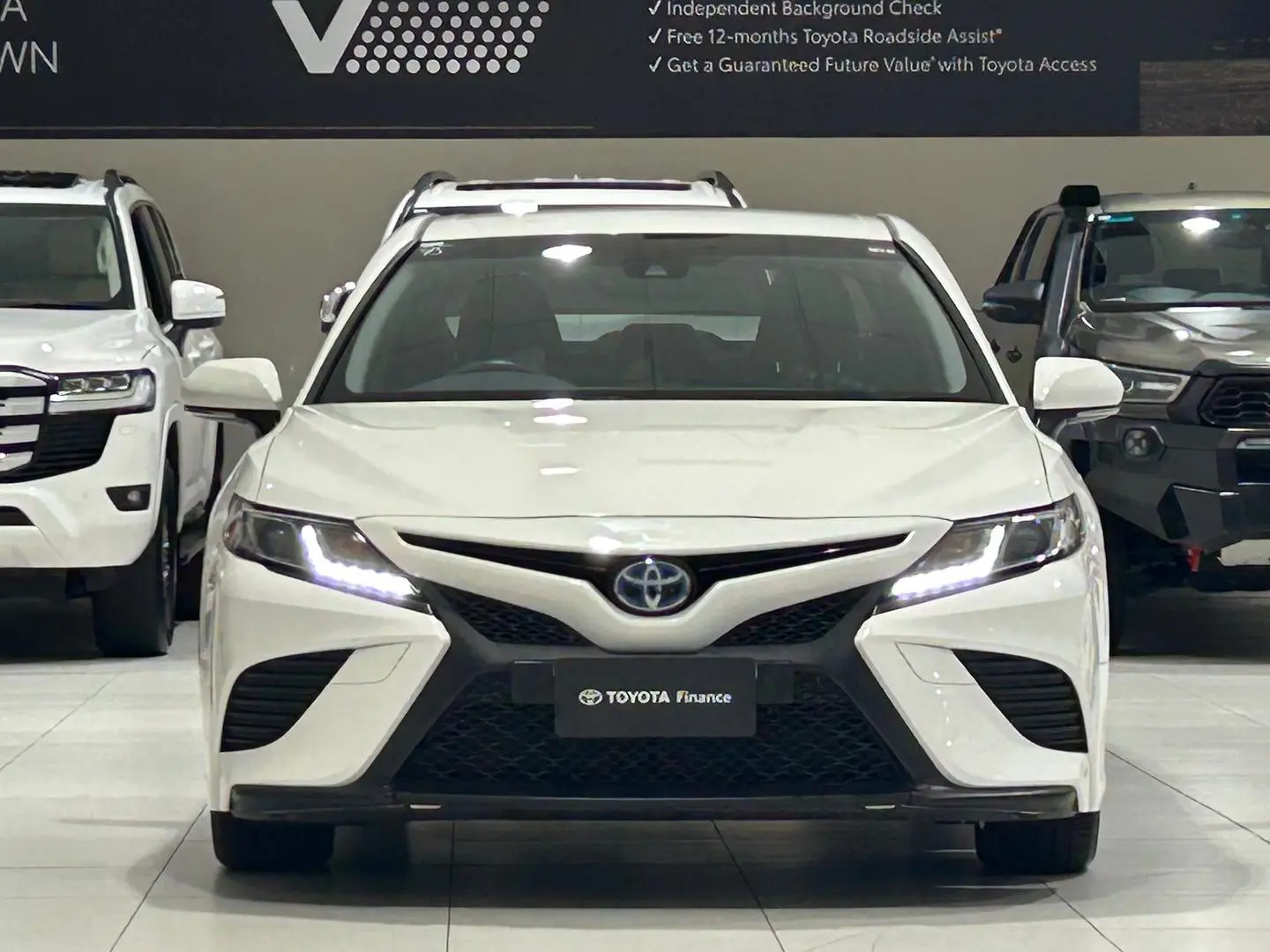 2020 Toyota Camry Gallery Image 4