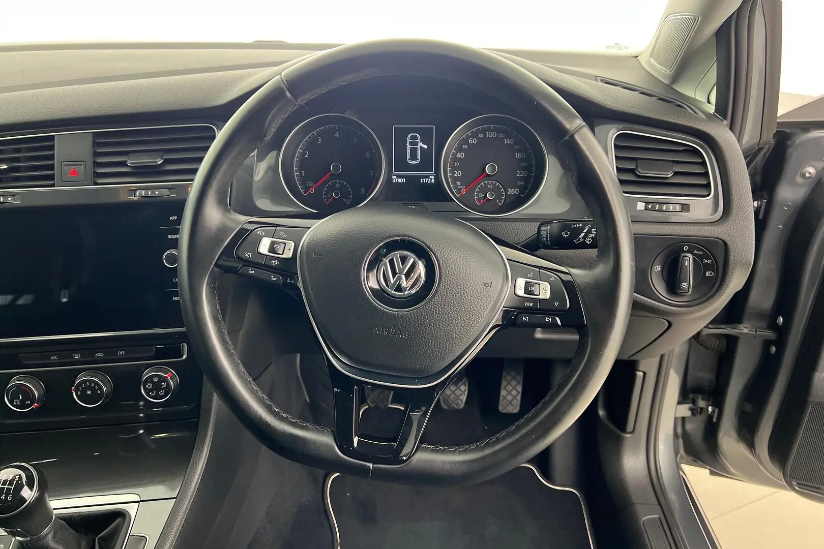 2018 Volkswagen Golf Gallery Image 14