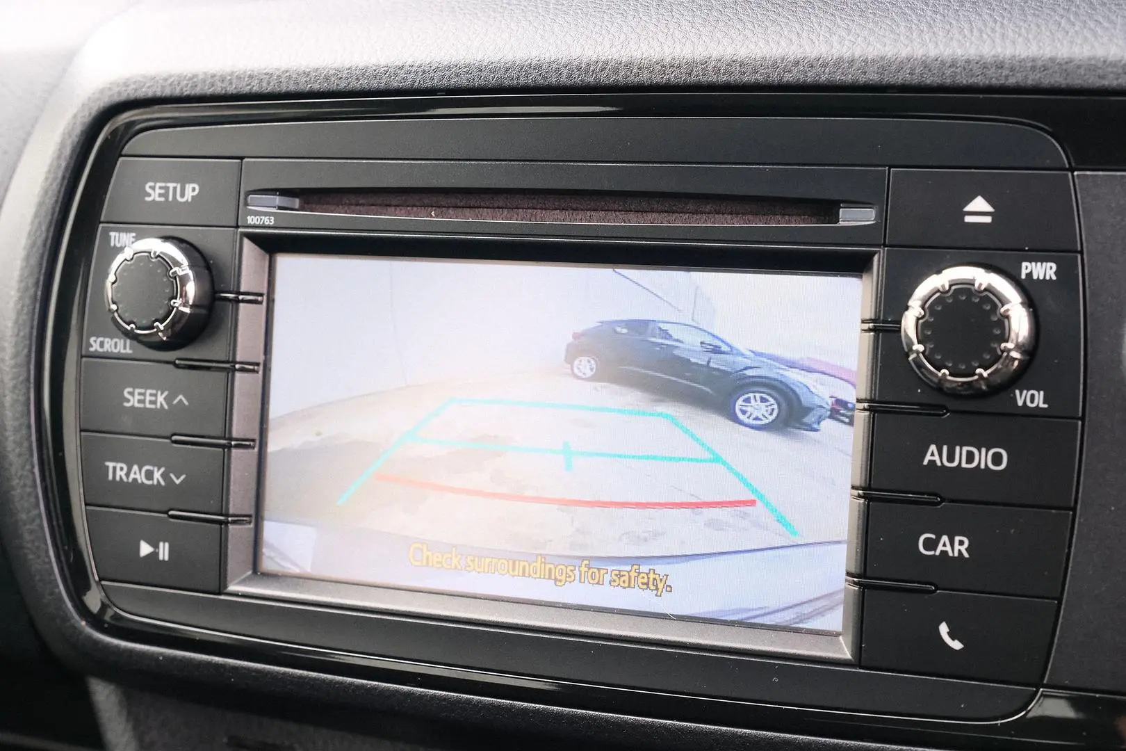 2019 Toyota Yaris Gallery Image 8