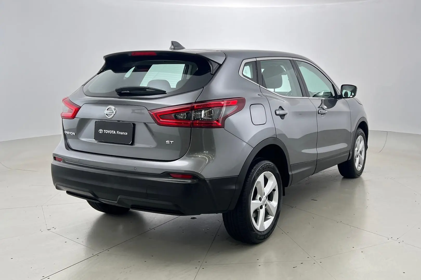 2020 Nissan QASHQAI Gallery Image 4
