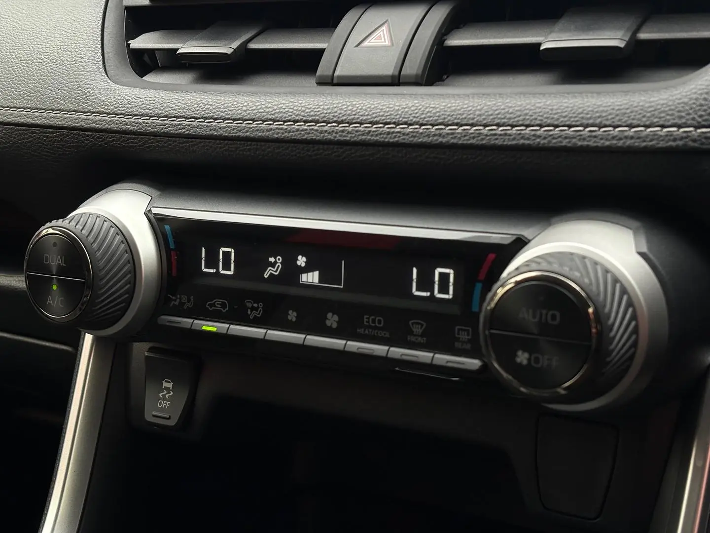 2021 Toyota RAV4 Gallery Image 19