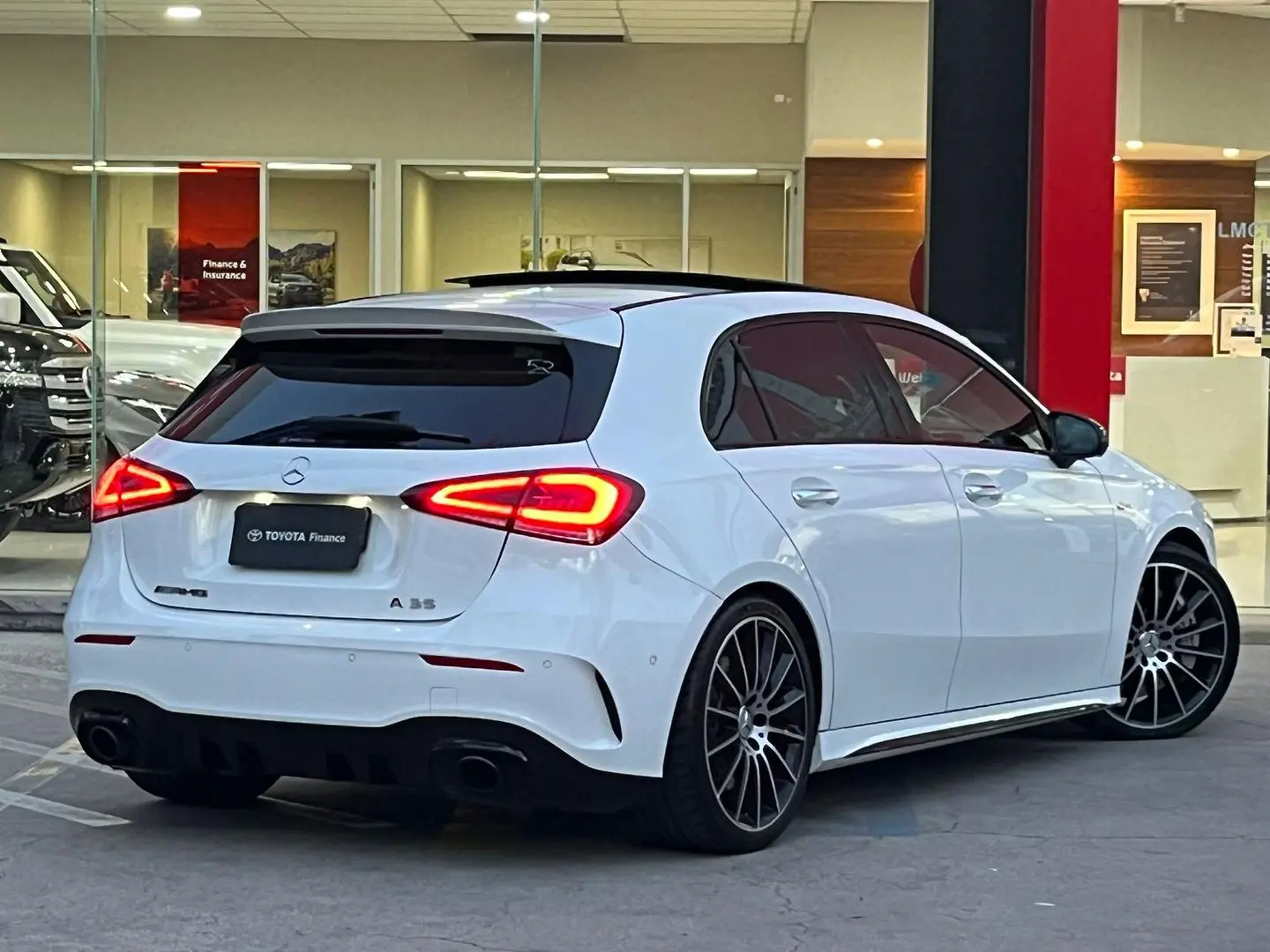 2020 Mercedes-Benz A-Class Gallery Image 8