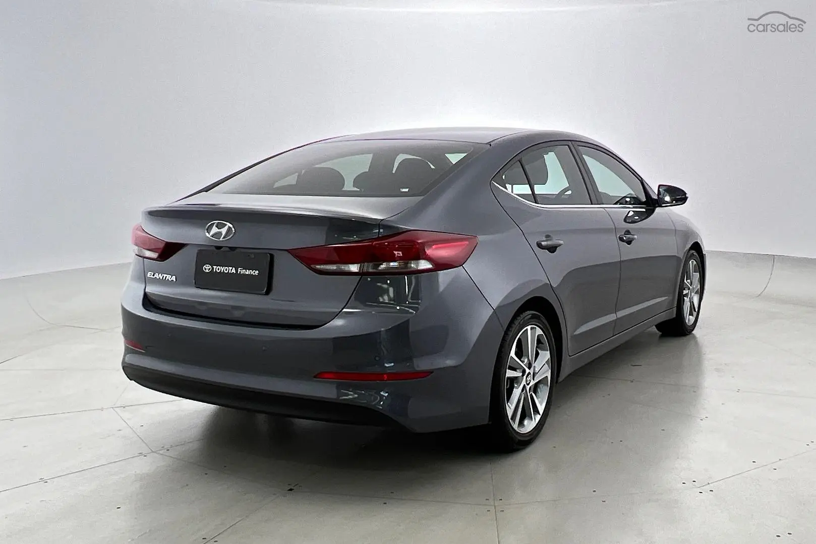 2017 Hyundai Elantra Image 4